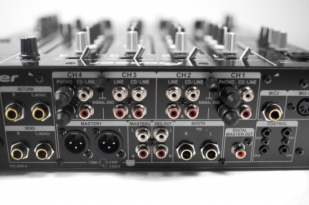 Pioneer DJM-850 4 channel DJ mixer review