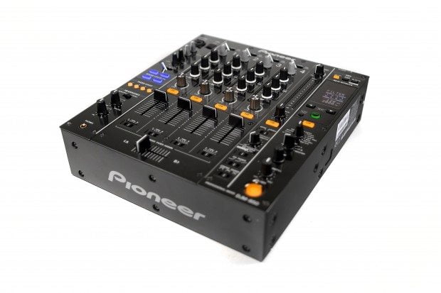 Pioneer DJM-850 4 channel DJ mixer review