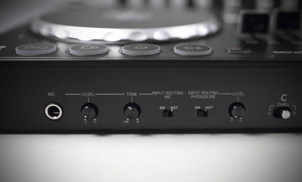 Reloop Terminal 4 Mix DJ Controller Review (16)