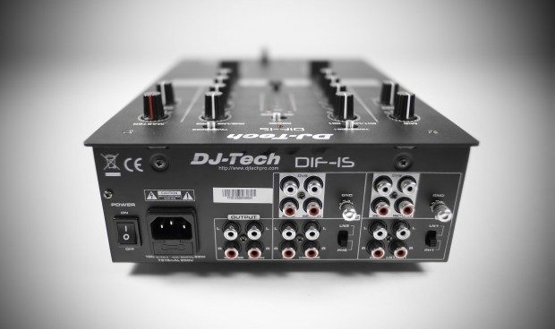 DJ Tech DIF-1S Scratch Mixer with mini innofader review (28)