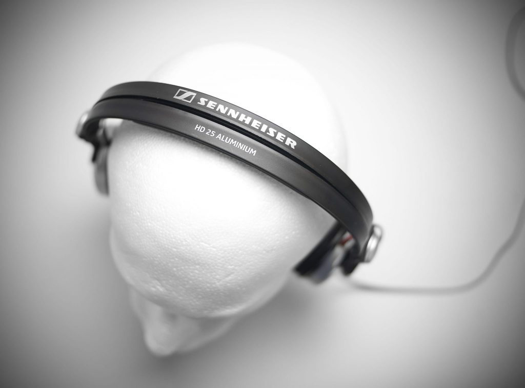 Sennheiser HD 25 Aluminium DJ headphones review (15)