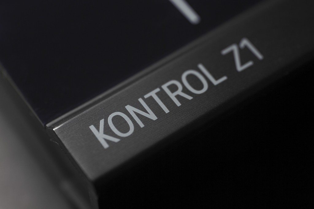 Native Instruments Traktor Kontrol Z1 DJ controller Review iOS iPad iPhone (18)