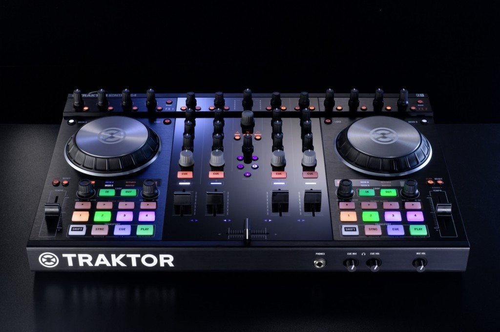 Traktor Kontrol S2 II and S4 II update DJ controller (20)
