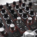 Reloop Terminal 4 Mix DJ Controller Review (9)