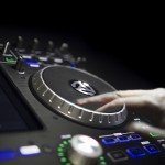 Numark IDJ Pro iOS iPad DJ Controller (21)