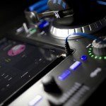 Numark IDJ Pro iOS iPad DJ Controller (7)