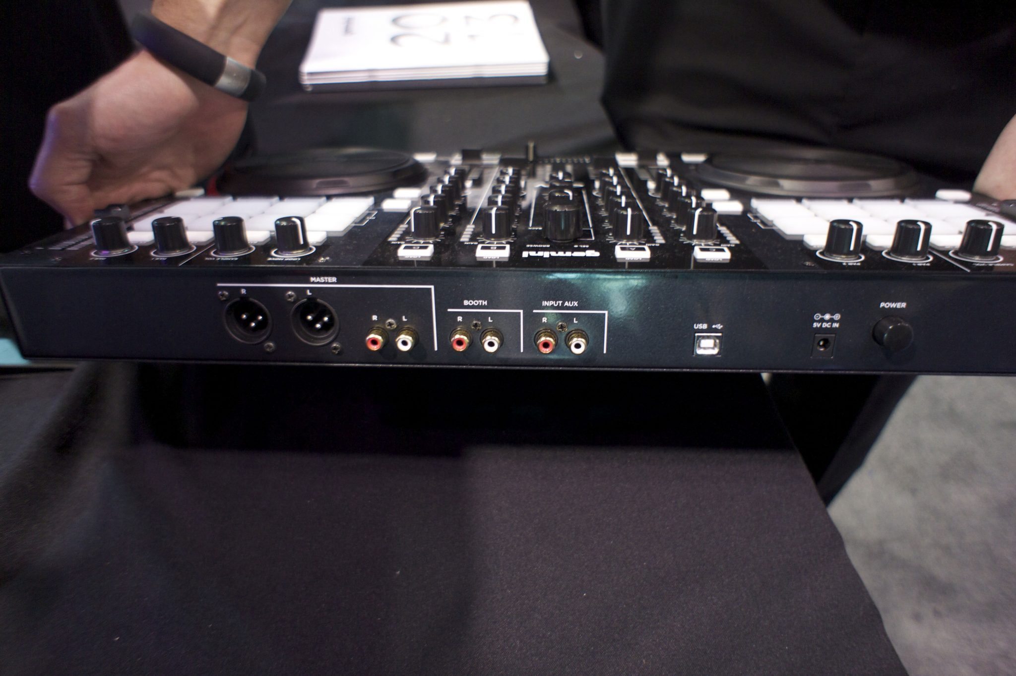NAMM 2013 Gemini G4V and GMX Pro DJ Controllers DJWORX