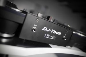 DJ Tech DIF-1S Scratch Mixer with mini innofader review (12)