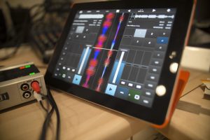 Zerodebug d(--)b DB ipad DJ app djworx (1)