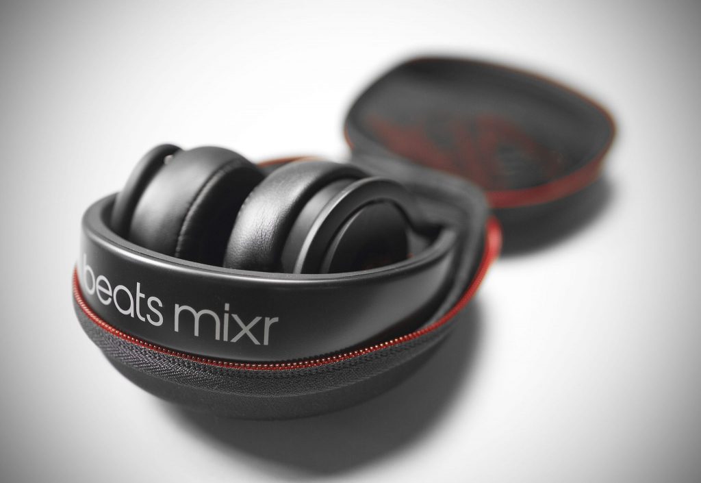 Beats By Dre Mixer Dj headphones review (2)
