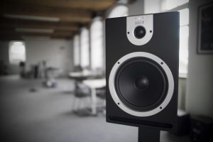 Reloop Wave 8 studio monitor review (11)