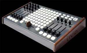 Livid Instruments OhmRGB Midnight chrome DJ controller (1)