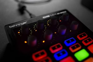 Behringer CMD DJ Controller Review (21)