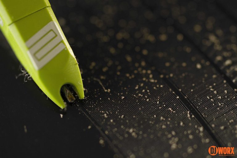 The incredibly unhygienic reason why vinyl sucks 11 dirty vinyl handruff