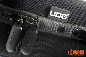 UDG Creator DIGI Hardcase Large with USB hub (2)