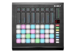 Livid Base II midi controller (3)