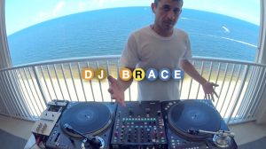 DJ Brace DMC Online final set controller one fretless fader