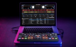 Numark DJ2GO2 controller Serato DJ Intro DJ Expo (6)