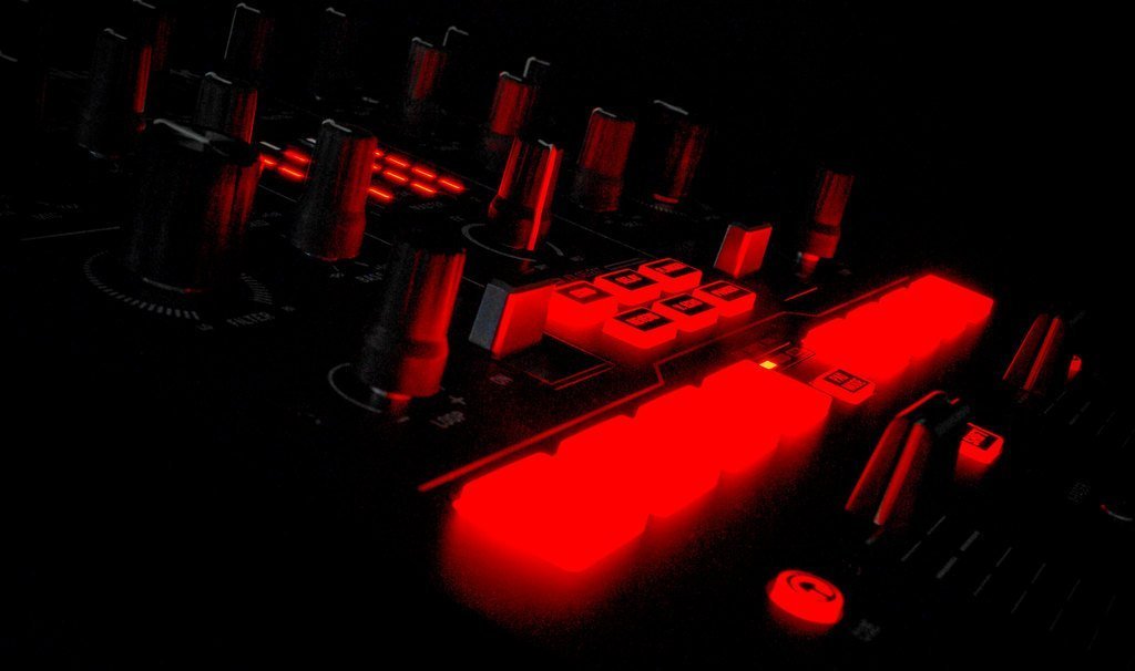 EXCLUSIVE REVIEW Numark Scratch Serato DJ Pro Mixer DJWORX