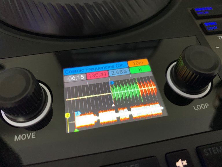 Traktor Kontrol S4 MK3 screen hack (2)