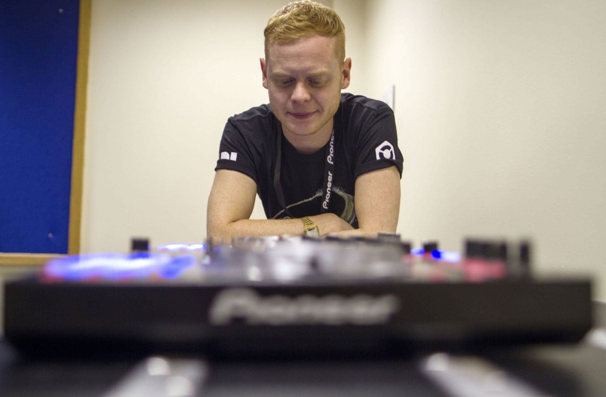 INDUSTRY MOVES: Pioneer DJ's Rik Parkinson moves to Denon DJ
